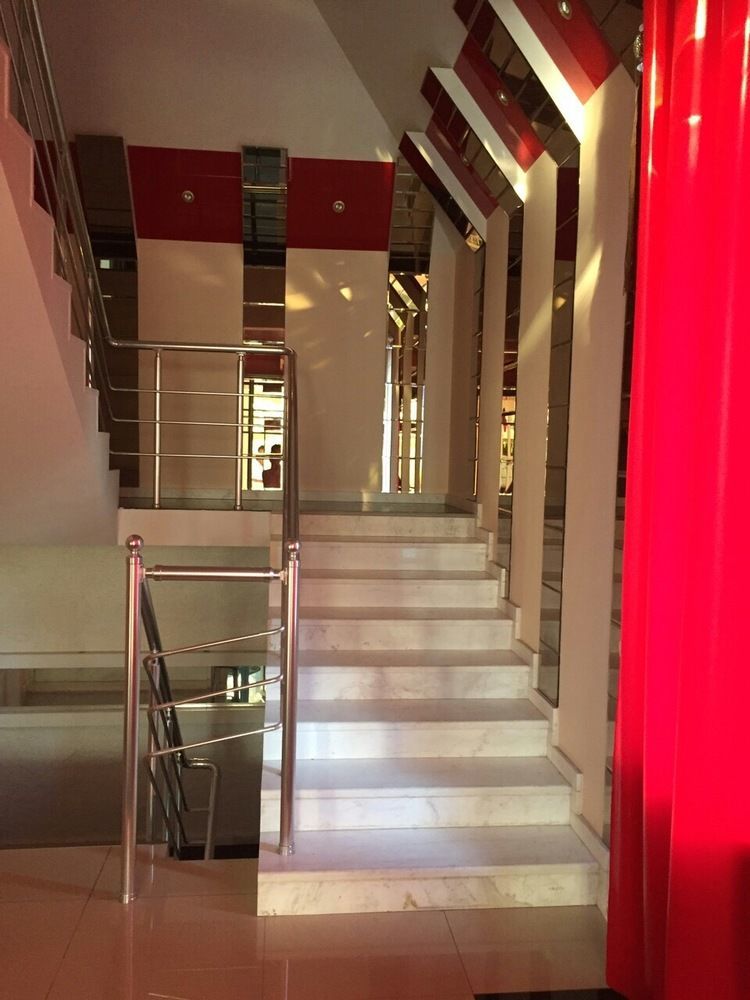 Dream Hotel Кишинів Екстер'єр фото